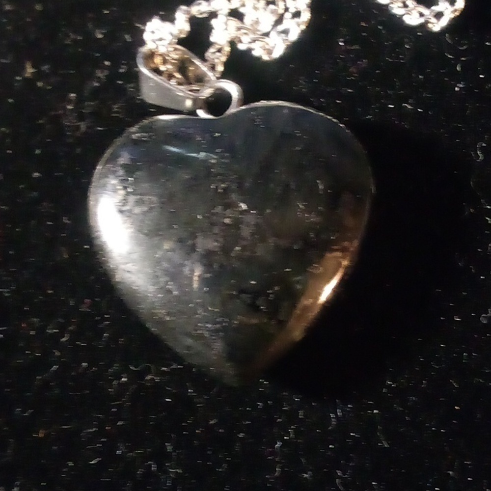 ๐2/$20๐ NIP - Black Obsidian Heart Shape Stone Pendant Necklace - Picture 2 of 8